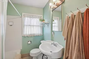 13314 SE Bush St, Portland, OR 97236 - Photo 19