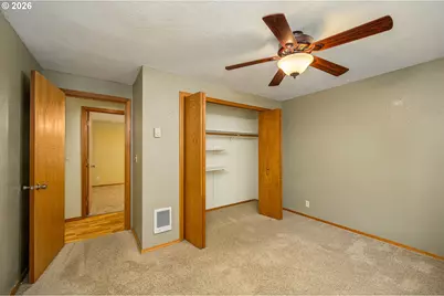 4351 Elderberry St, Springfield, OR 97478 - Photo 11