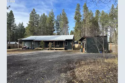 136010 Hwy 97, Crescent, OR 97733 - Photo 3