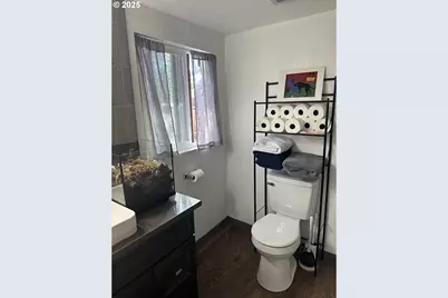 136010 Hwy 97, Crescent, OR 97733 - Photo 17