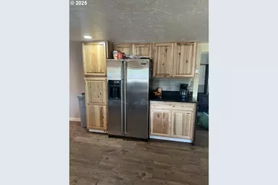 136010 Hwy 97, Crescent, OR 97733 - Photo 7