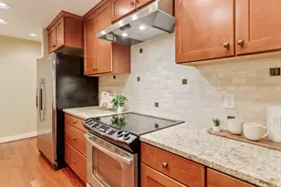 3642 SW Baird St, Portland, OR 97219 - Photo 17