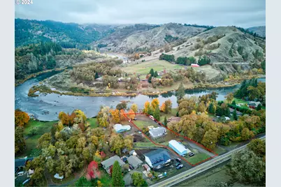 2665 Whistlers Park Rd, Roseburg, OR 97470 - Photo 45