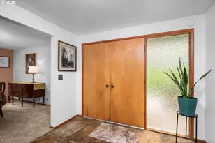 27828 Gibralter Loop, Eugene, OR 97405 - Photo 5