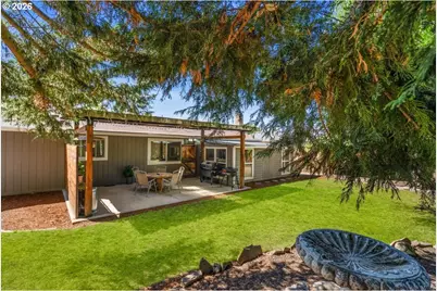 2356 SE 56th Pl, Hillsboro, OR 97123 - Photo 41