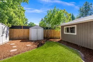 2356 SE 56th Pl, Hillsboro, OR 97123 - Photo 37