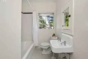 2829 SE Belmont St, Portland, OR 97214 - Photo 15