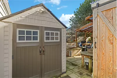 931 S 4th St, Coos Bay, OR 97420 - Photo 25