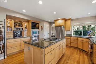 6108 SW Kruse Ridge Dr, Portland, OR 97219 - Photo 7