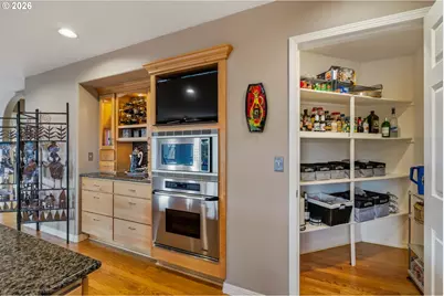 6108 SW Kruse Ridge Dr, Portland, OR 97219 - Photo 9