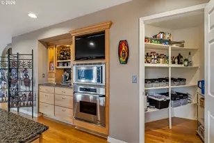 6108 SW Kruse Ridge Dr, Portland, OR 97219 - Photo 9