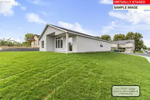 1238 SE Kimber Dr, Hermiston, OR 97838 - Photo 3