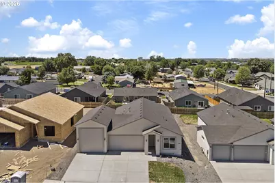 1238 SE Kimber Dr, Hermiston, OR 97838 - Photo 37