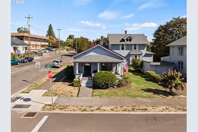 401 4th St, Oregon City, OR 97045 - Photo 17
