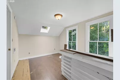 686 29th St, Astoria, OR 97103 - Photo 15