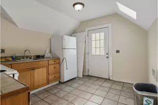 686 29th St, Astoria, OR 97103 - Photo 7