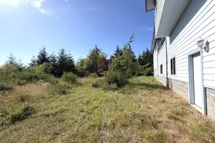 47500 Pacific View Dr, Langlois, OR 97450 - Photo 37