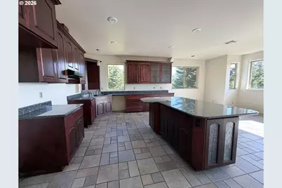 47500 Pacific View Dr, Langlois, OR 97450 - Photo 11