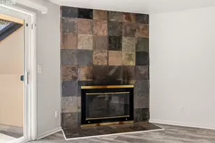 1488 Fetters Loop, Eugene, OR 97402 - Photo 5