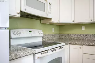 5470 SW Alger Ave, Beaverton, OR 97005 - Photo 17
