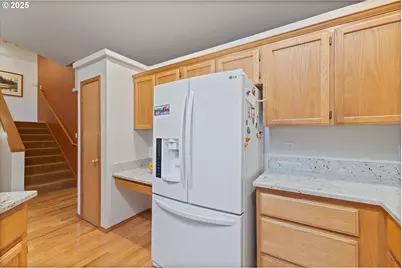 621 SE 11th Cir, Troutdale, OR 97060 - Photo 11