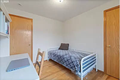 621 SE 11th Cir, Troutdale, OR 97060 - Photo 23