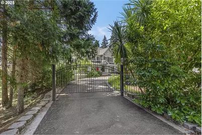 375 Marina Vista Dr, Lowell, OR 97452 - Photo 3