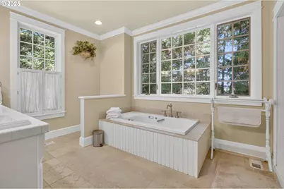 375 Marina Vista Dr, Lowell, OR 97452 - Photo 27