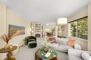 2393 SW Park Pl, Portland, OR 97205 - Photo 7