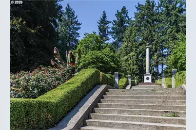 2393 SW Park Pl #302, Portland, OR 97205 - Photo 35