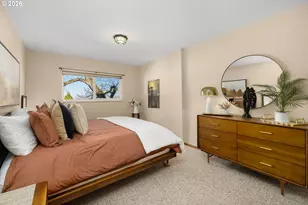 2393 SW Park Pl, Portland, OR 97205 - Photo 21