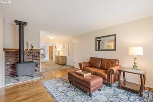 2604 SE 176th Pl, Portland, OR 97236 - Photo 3