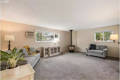 2604 SE 176th Pl, Portland, OR 97236 - Photo 7