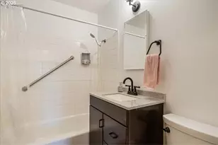 2604 SE 176th Pl, Portland, OR 97236 - Photo 23