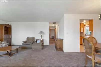 1465 Thompson Rd, Woodburn, OR 97071 - Photo 7