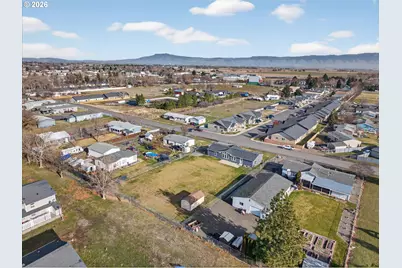 208 16th St, La Grande, OR 97850 - Photo 41