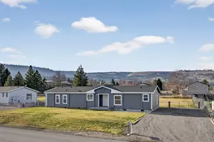 208 16th St, La Grande, OR 97850 - Photo 5