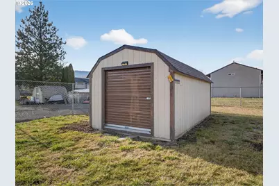 208 16th St, La Grande, OR 97850 - Photo 37