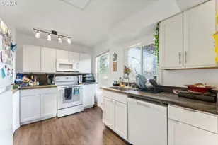 2684 12th St, Salem, OR 97302 - Photo 17