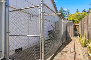 7417 SE Sherrett St, Portland, OR 97206 - Photo 29