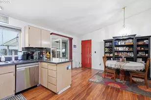 7417 SE Sherrett St, Portland, OR 97206 - Photo 13
