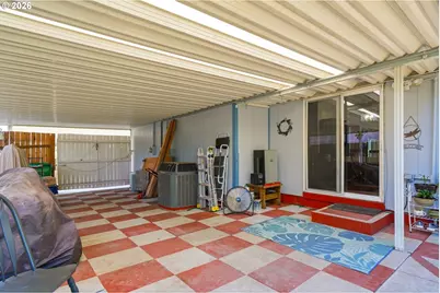 7417 SE Sherrett St, Portland, OR 97206 - Photo 23