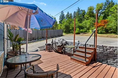 601 Fairchild St, Canyonville, OR 97417 - Photo 5