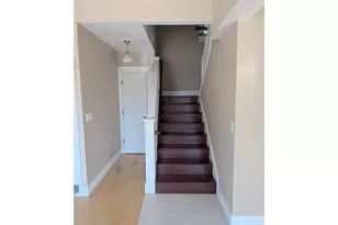 2004 SE Ash St, Portland, OR 97214 - Photo 13