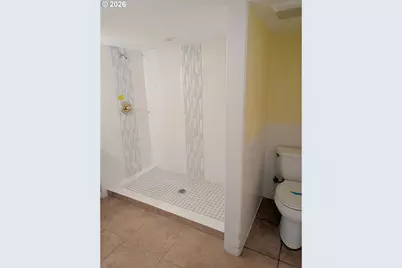 2004 SE Ash St, Portland, OR 97214 - Photo 21