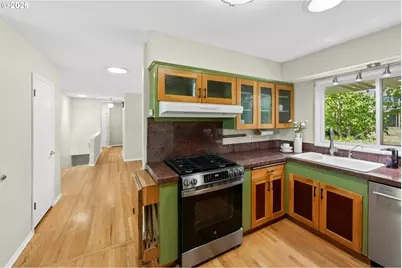 7202 SW Nevada Ter, Portland, OR 97219 - Photo 9