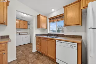 2410 Colorado Ave, Baker City, OR 97814 - Photo 5