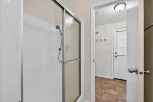 2410 Colorado Ave, Baker City, OR 97814 - Photo 11