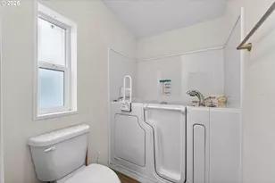 2410 Colorado Ave, Baker City, OR 97814 - Photo 15