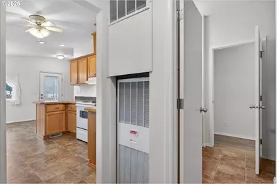 2410 Colorado Ave, Baker City, OR 97814 - Photo 23